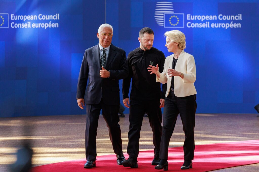 At the Crossroad”: Europe Stands Behind Zelensky | European Newsroom